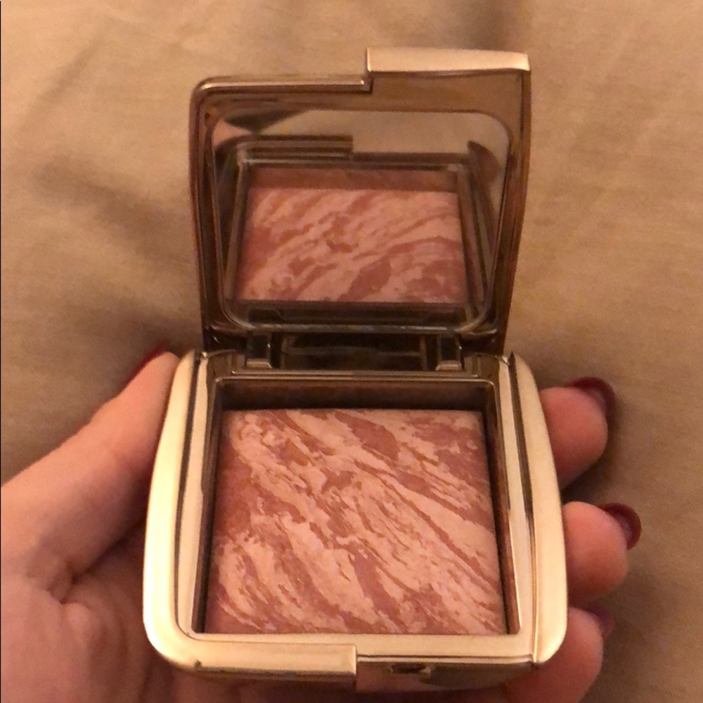 Hourglass Mood Exposure Ambient Lightening Blush